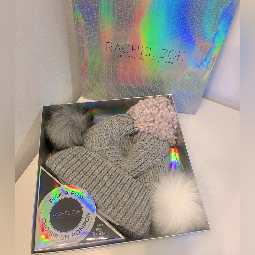 Rachel Zoe pick a Pom BNIB toque
